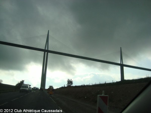 course-du-viaduc-de-millau-13-05-2012_09
